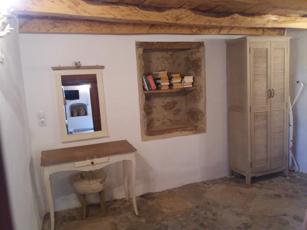 Heracles Traditional Cretan Houses Spilion Bilik gambar