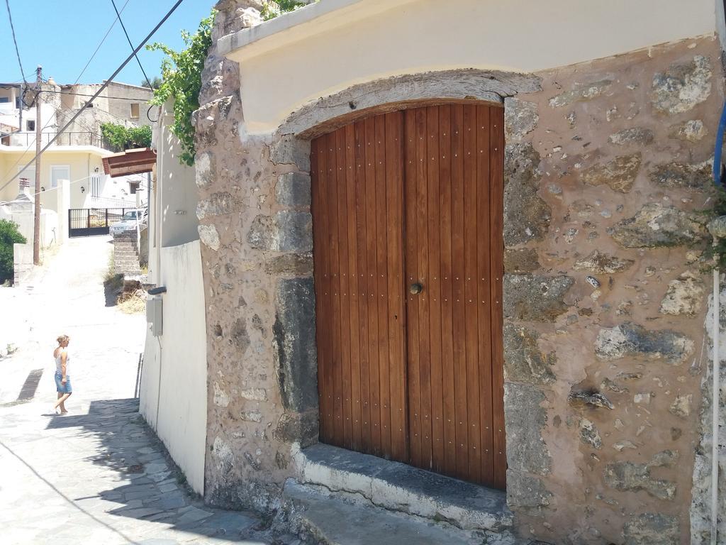 Heracles Traditional Cretan Houses Spilion Bilik gambar