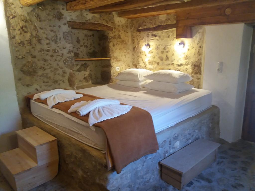 Heracles Traditional Cretan Houses Spilion Bilik gambar